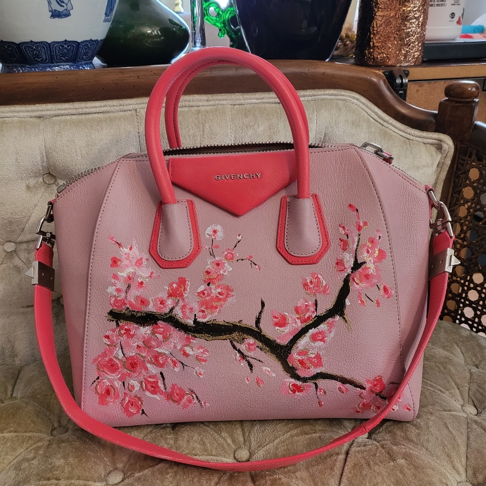 (SOLD)Authentic Givenchy Antigona GM in blush pink - Picture 1 of 11
